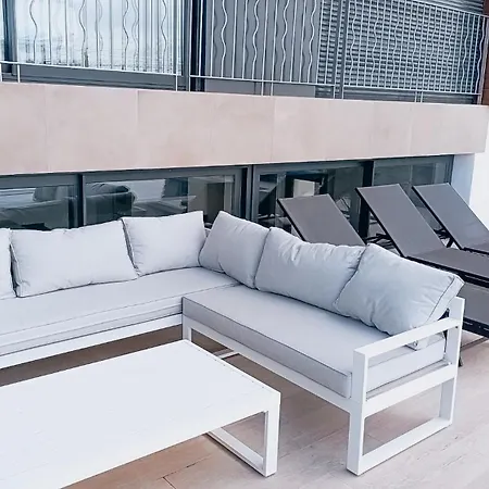 빌라 A2403 Brand New South Facing With Infinity Pool 네르하