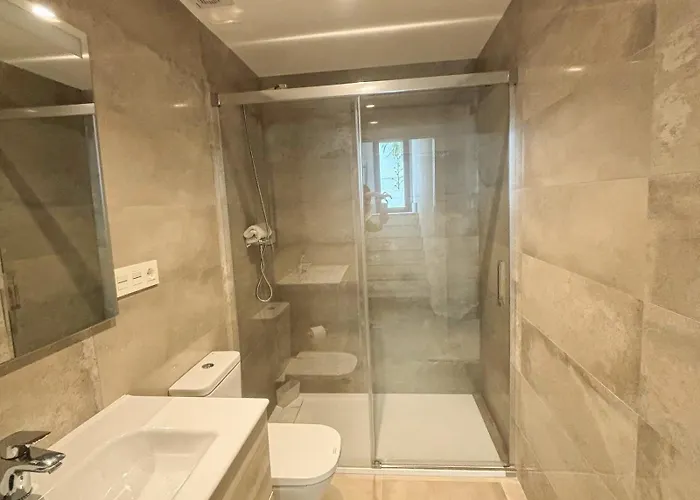 A2403 Brand New South Facing With Infinity Pool Villa