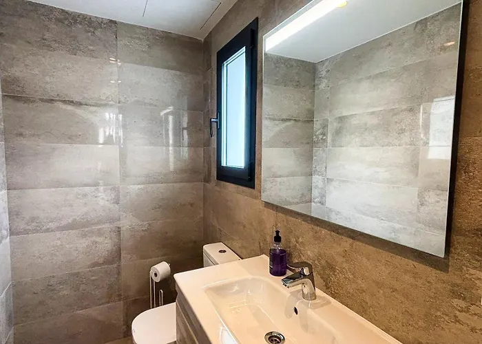 A2403 Brand New South Facing With Infinity Pool Nerja
