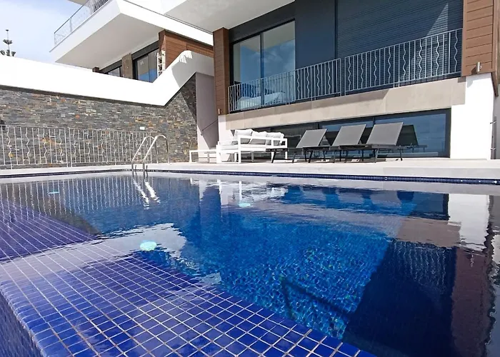 Villa A2403 Brand New South Facing With Infinity Pool